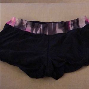 Lululemon speed up short 2.5. Good condition.